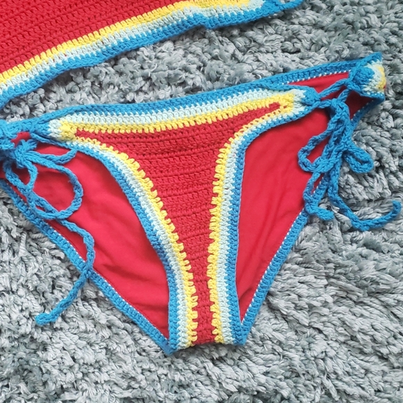 Hobie Crochet Bikini Red - Picture 4 of 9